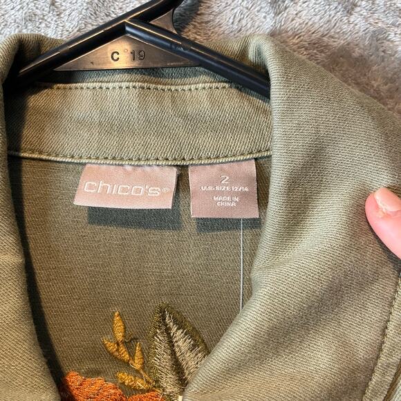 Chico’s Sage Green Utility Jacket Twill Embroidered Floral Women's Size 2 LG New - Picture 7 of 7